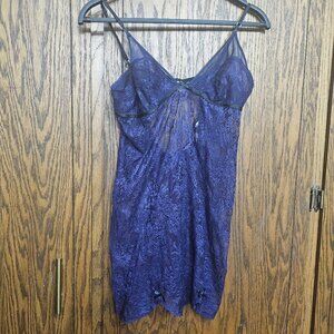 Victoria Secret  Sheer Lace Night Slip size mee